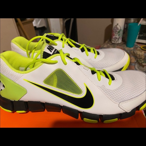 nike flex show trainer 2